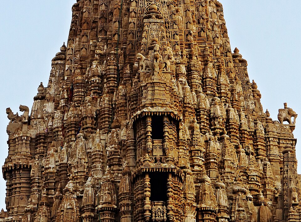 Dwarka Temple (Dwarkadhish) — History and Significance