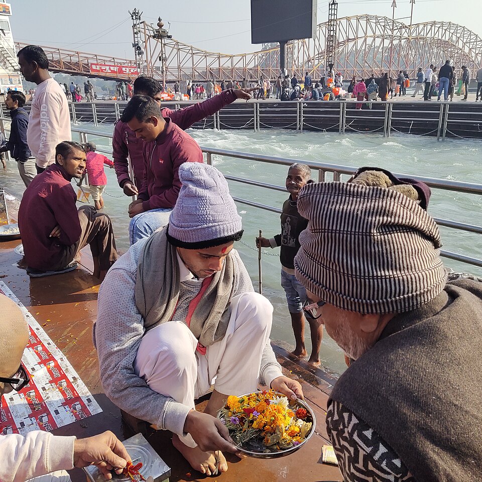 Asthi Visarjan: A Sacred Ritual of Immersing Ashes in Holy Rivers