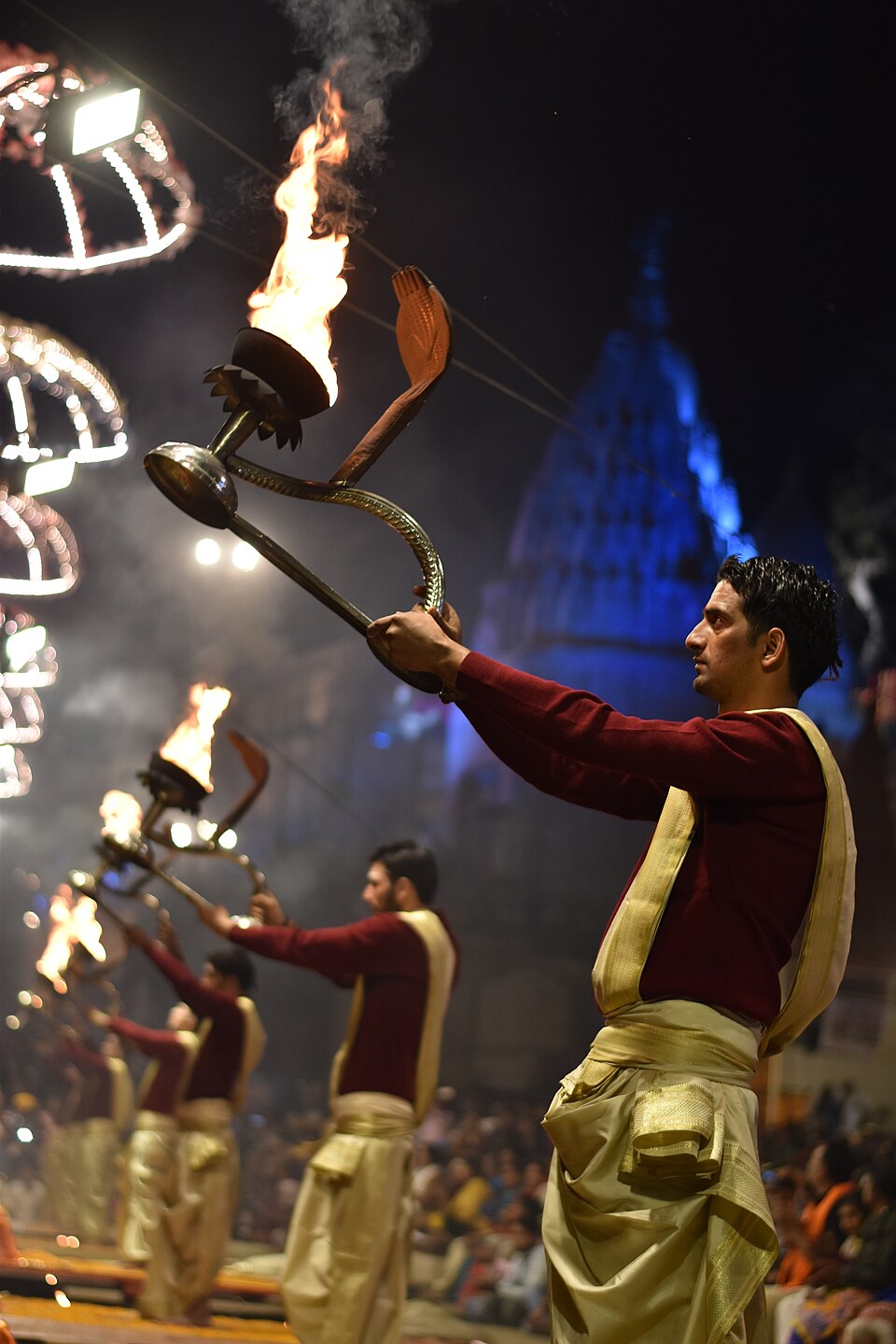 Dattatreya Ji Ki Aarti: Lyrics, Meaning, and Spiritual Significance